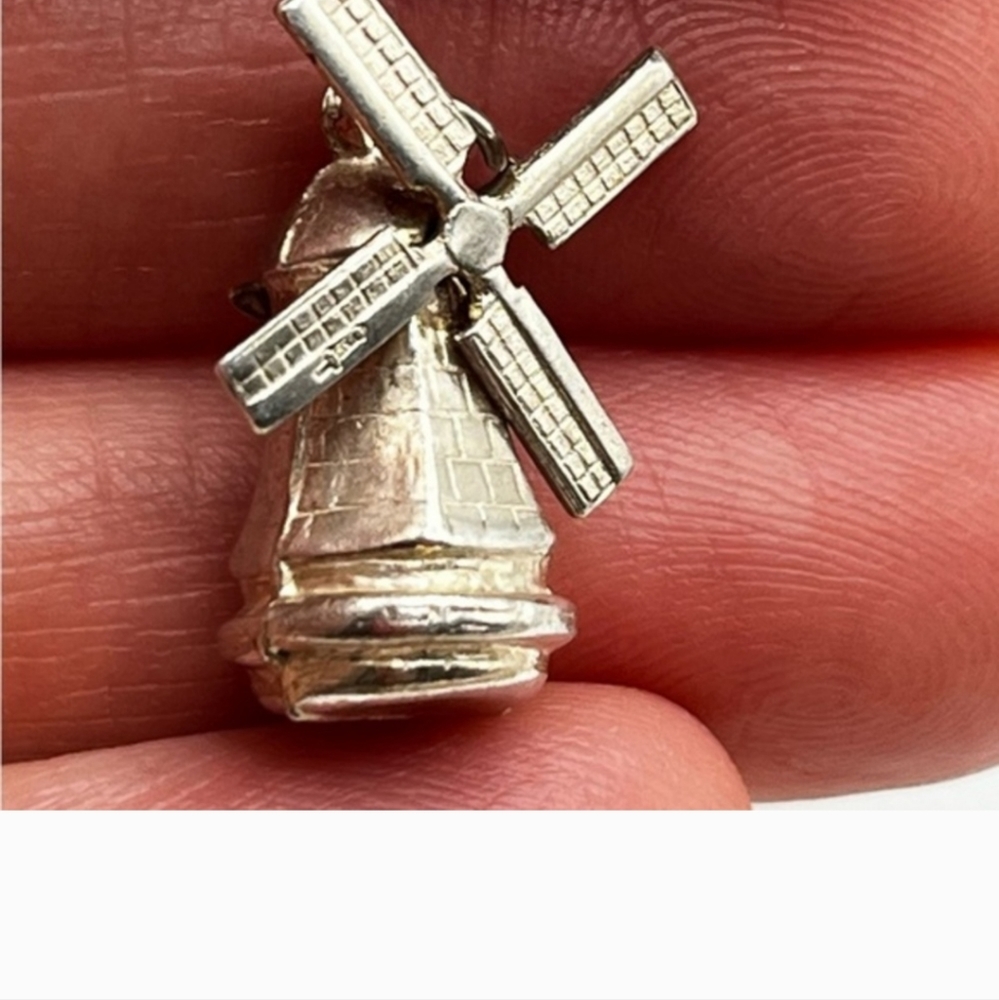 Vintage Sterling Silver Movable Holland Dutch Unique Windmill Charm/Pendant